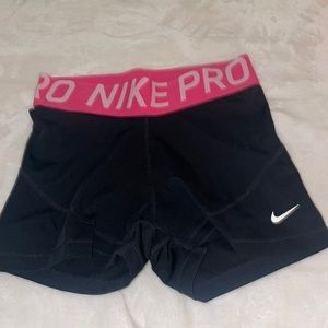 Black Nike Pros